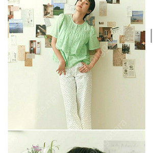 써스데이아일랜드 김태리 펀칭 블라우스