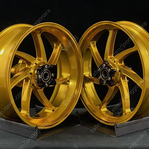 혼다 CBR1000RRR 오토바이 휠 튜닝파츠 단조휠 판매합니다.