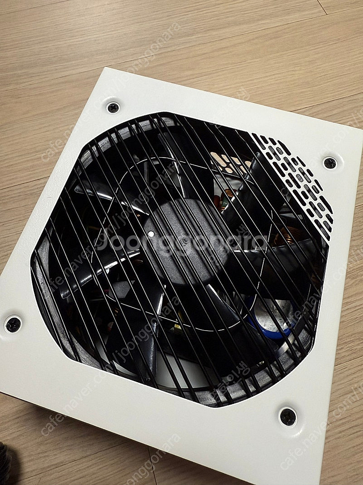 [파워서플라이] FSP Hydro GE 650W 화이트...--1