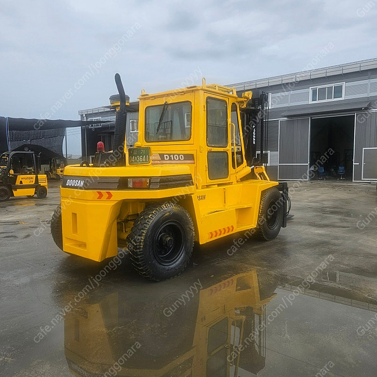 두산10톤 중고지게차 이미지