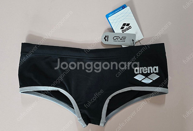 아레나 원빅 숏사각 28 싸이즈 팝니다--0