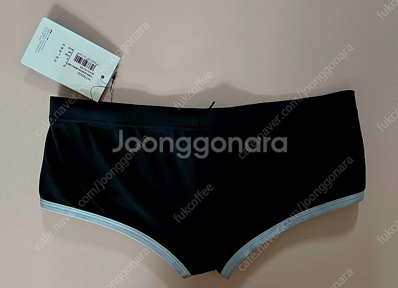 아레나 원빅 숏사각 28 싸이즈 팝니다--2