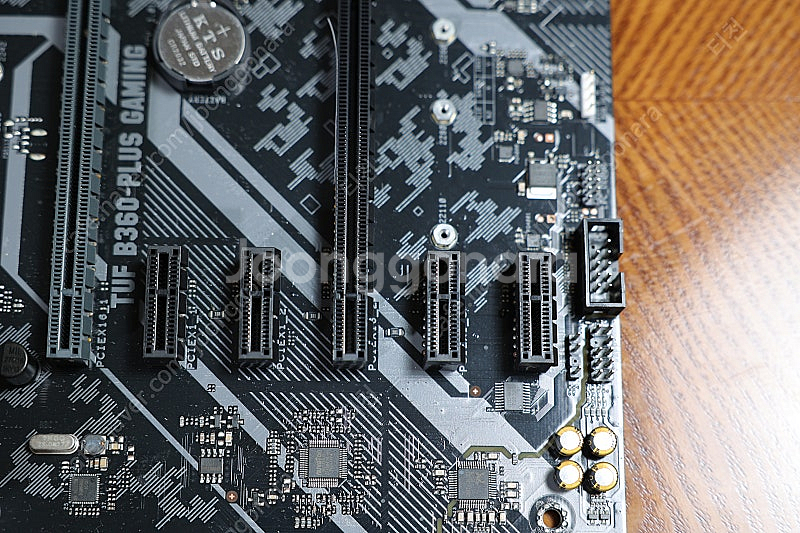 ASUS TUF B360-PLUS GAMING 메인보드...--5