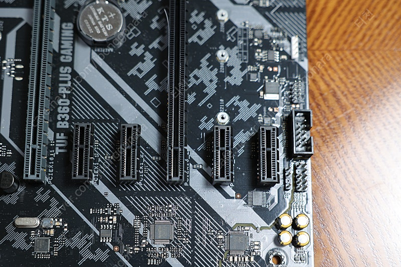 ASUS TUF B360-PLUS GAMING 메인보드 (DDR4)--5