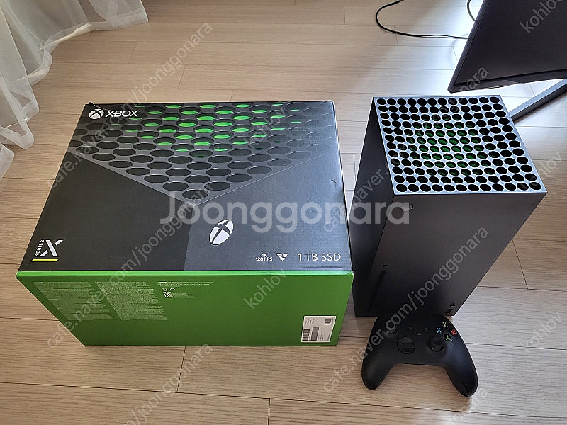 XBox Series X 팝니다.--0