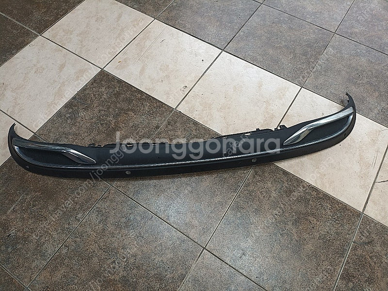 W205 아방가르드 리어디퓨져 판매합니다.--0