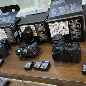 파나소닉 GH5 / 루믹스 라이카 렌즈 팝니다.