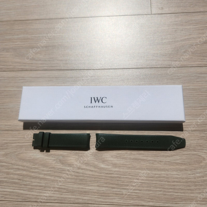 IWC 포르투기저용 러버 스트랩(올리브그린) 판매합니다