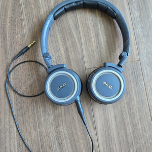 AKG K450 유선 헤드폰 판매합니다