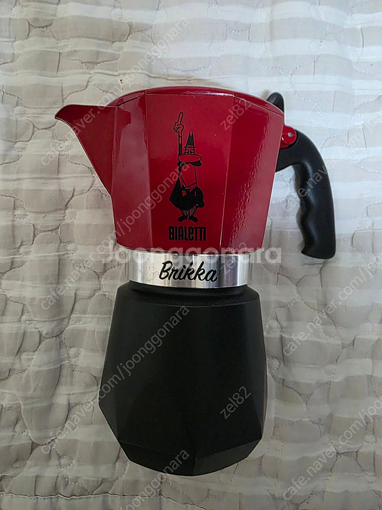 비알레띠 모카포트 뉴 브리카 커피 4컵 레드 팝니다.--0