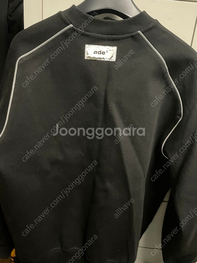 아더에러 썬더 맨투맨 새상품급--1