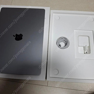 맥북 에어 M3 15인치 기본형 팝니다