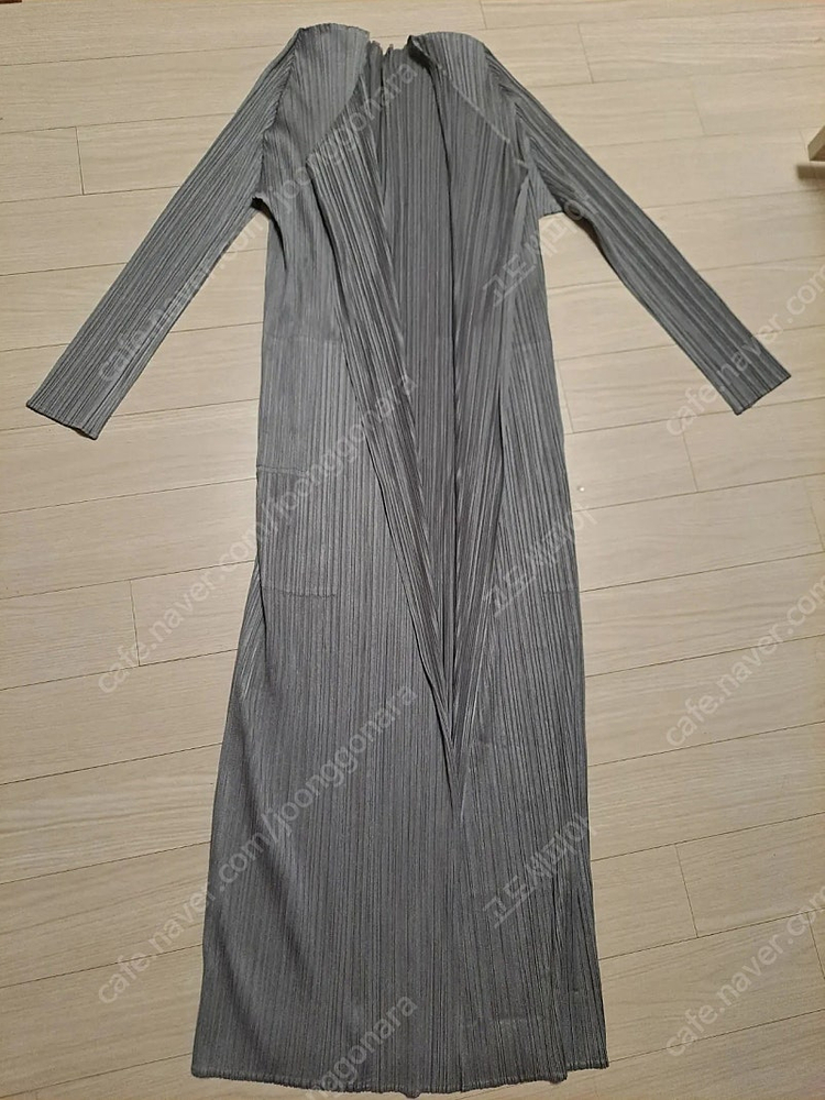 플리츠플리즈 그레이색 롱가디건.블루단추가디건.겨자색 바지--3