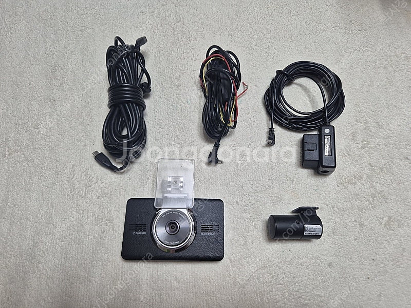 아이나비 블랙프라임 2채널 블랙박스 판매합니다 1만원 (부품,수리용)--0