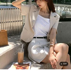 핀르 헤더 샌드 린넨 반팔 자켓 (정가 약5만원)
