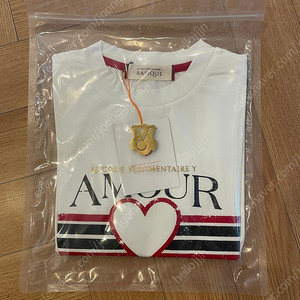 코스모폴리탄줄라이 L’AMOUR 티셔츠 새상품