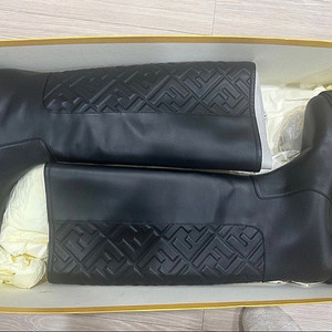 펜디롱부츠