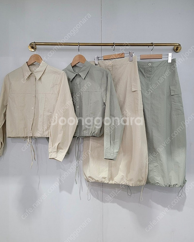 [미착용/새상품] 바스락 셔츠 자켓 카고 밴딩 롱 스커트 간절기 여름 투피스세트--2