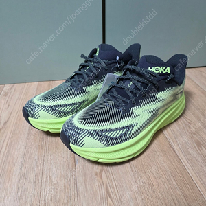 호카 클리프톤9 GTX (US 9.5)