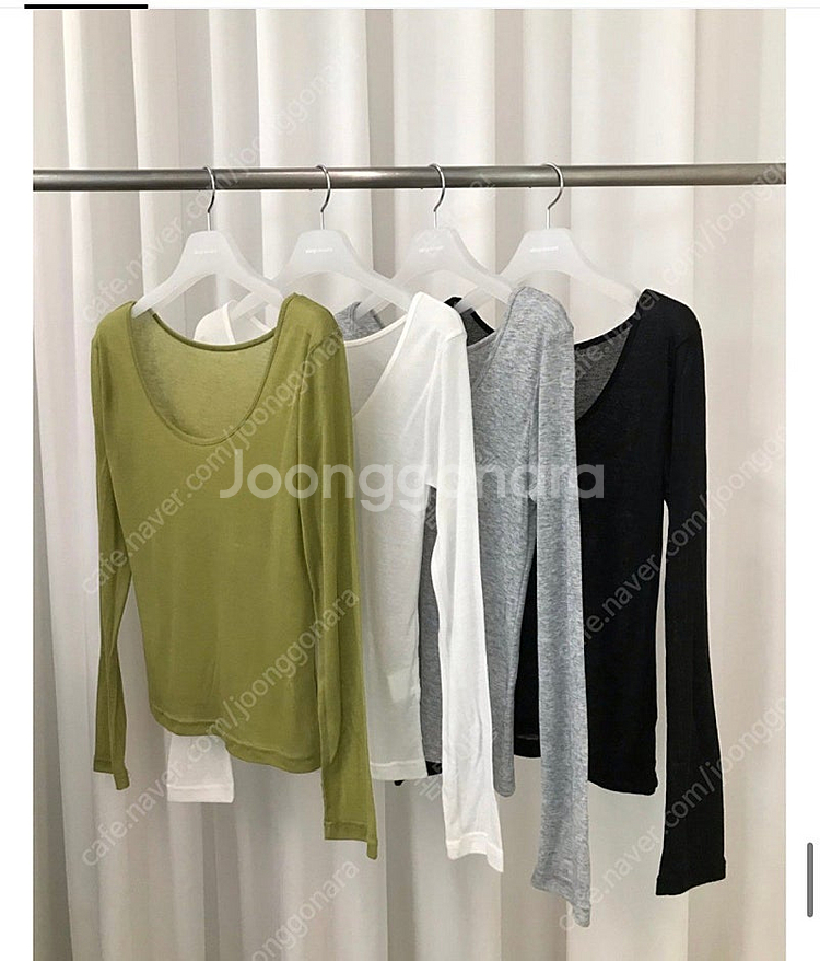 위아 에이미티셔츠 아이,블랙 판매해요 드윌 더무이 아키...--1