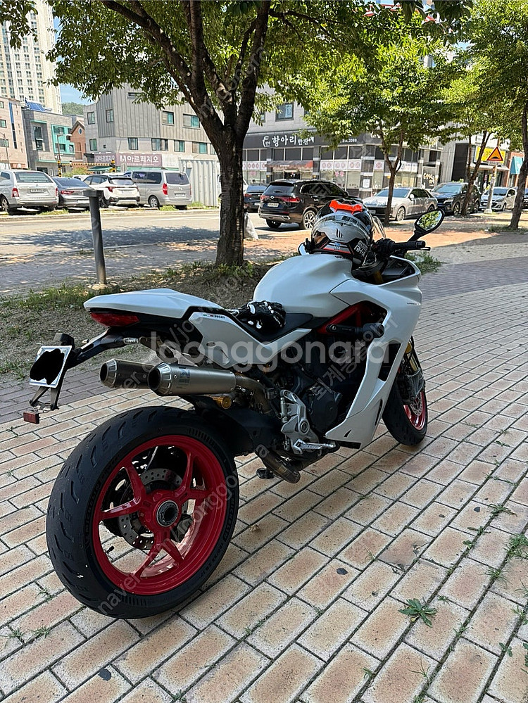 두카티 슈퍼스포츠s 939 급처--2
