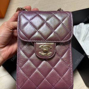 샤넬 클래식 폰홀더백 펄퍼플색 AP0249