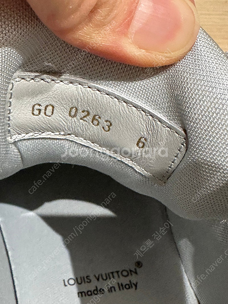 루이비통 남성 LV 트레이너 2 스니커즈 gris 6사이드--5