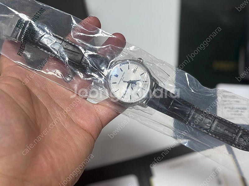 정품/새상품 프레드릭콘스탄트 FC-330SS5B6 클래식 오토매틱 문페이즈--1