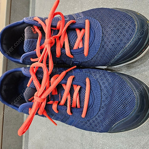 아디다스 여성운동화 240 사이즈(택포)