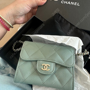 샤넬정품 캐비어 민트색 미니백 팝니다