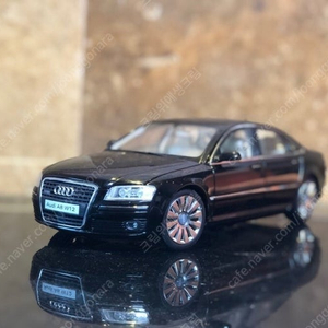 교쇼, 오토아트 1:18 다이캐스트 구형 세단 모델 구합니다