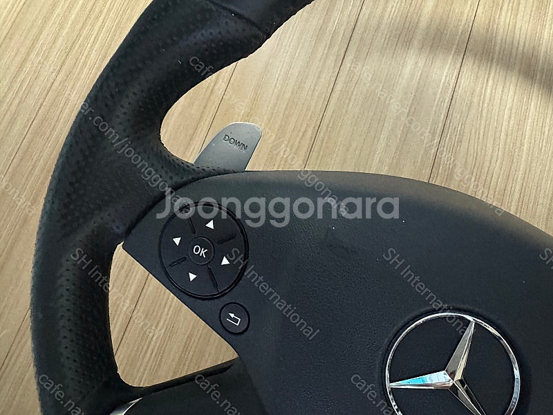 벤츠 W212 E63 AMG 순정 핸들 세트--1