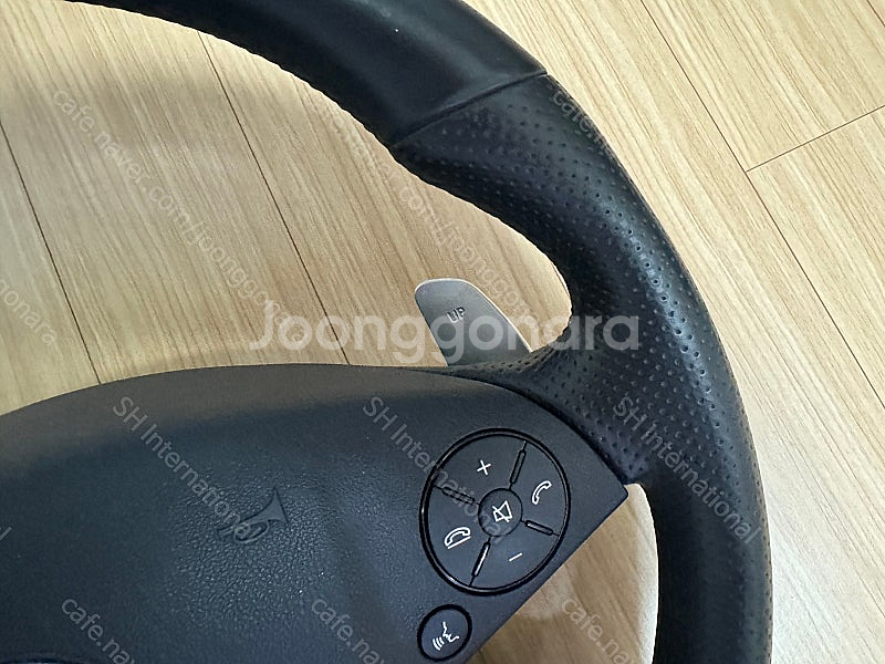 벤츠 W212 E63 AMG 순정 핸들 세트--2