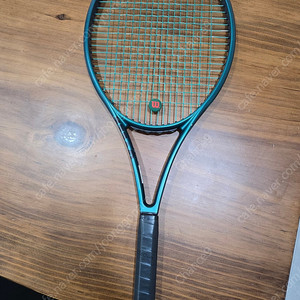 윌슨 블레이드 100UL V9 테니스 라켓