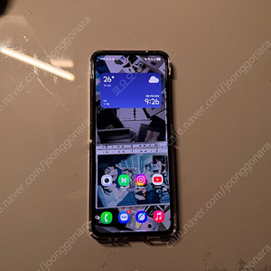 갤럭시 Z 플립 4 256GB 블랙 판매합니다.