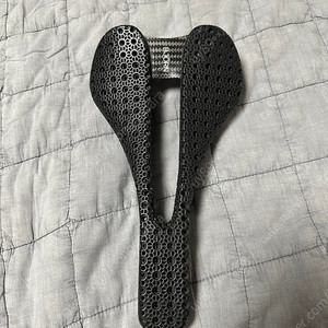 비욘 셋카 안장 143mm
