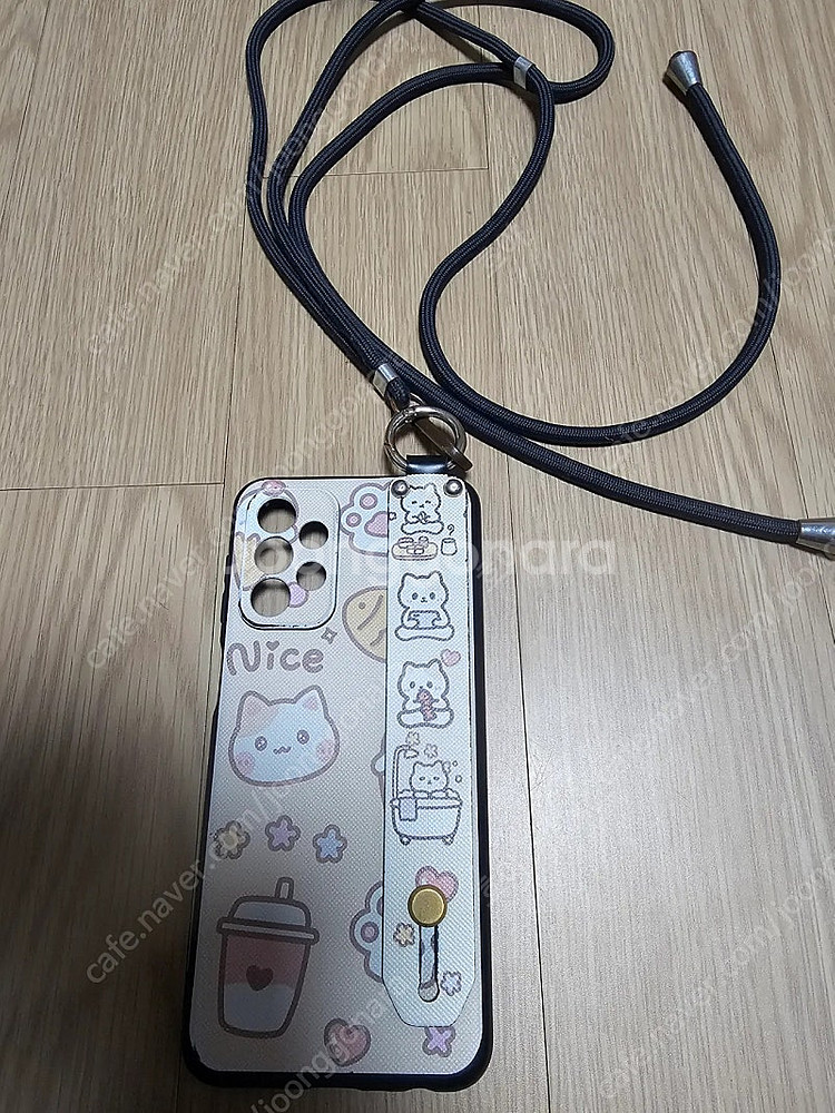 A235N 화이트 A급 팝니다--7