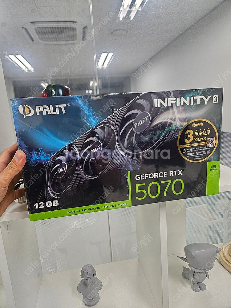이엠텍 팰릿 rtx5070 인피니티3 미개봉 새상품--0