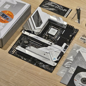 (택포) Asus ROG STRIX Z690-A GAMING WIFI DDR4 메인보드