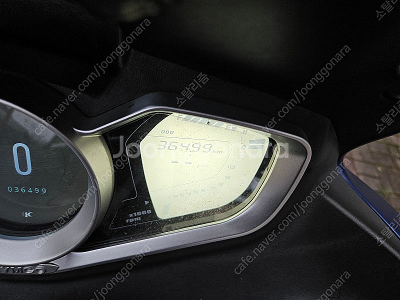 킴코 익사이팅 s400 22년식 팝니다.--2