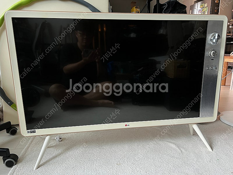 엘지 42인치 클래식TV 판매합니다--0
