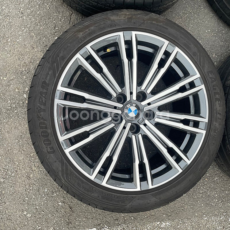 BMW 18인치 G20 3시리즈 790M 휠·타이어 세트 팔아요--1