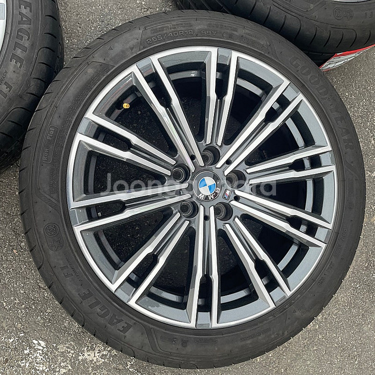 BMW 18인치 G20 3시리즈 790M 휠·타이어 세트 팔아요--3