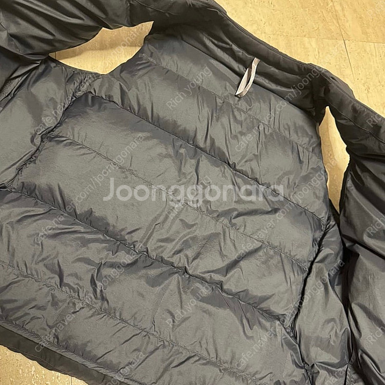 [L] 아크테릭스 베일런스 컨듀잇 베스트 블랙 판매합니...--3