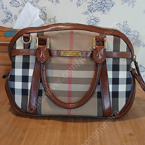 정품 버버리 체크 토트백