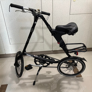 스트라이다 접이식 자전거 (SX QR+ 18인치)
