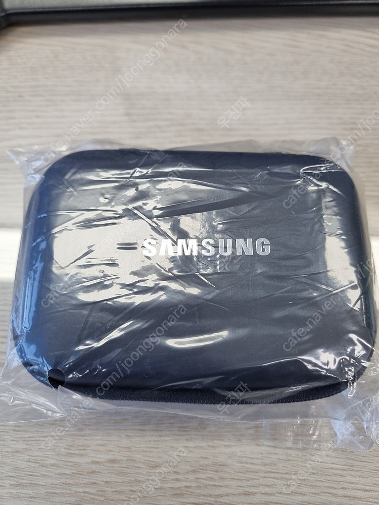 삼성정품 외장 SSD T9 4TB 블랙 미개봉 새제품 팝니다 (안산 직거래)--1