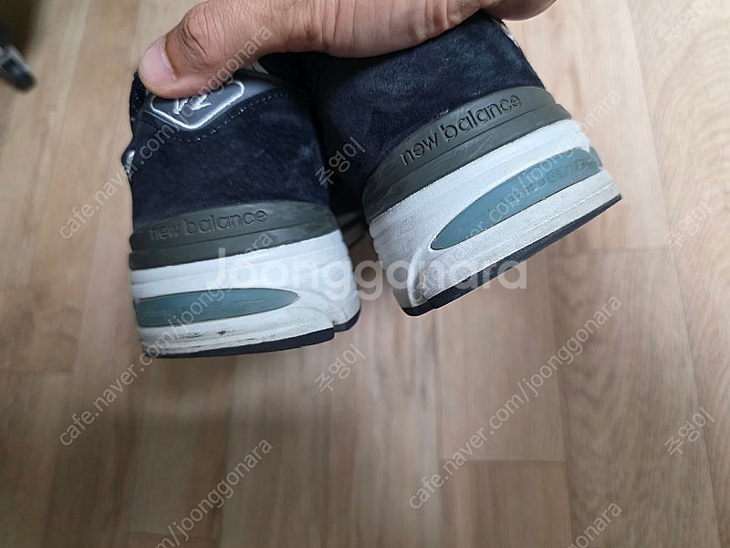 뉴발란스 991 V2 네이비 285 사이즈 판매합니다--8
