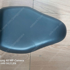 전동킥보드 안장 부품