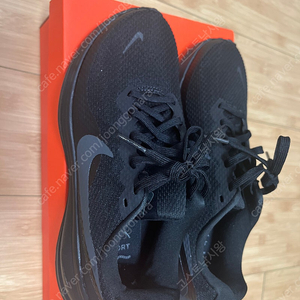 나이키 레볼루션8 여성 러닝화 240